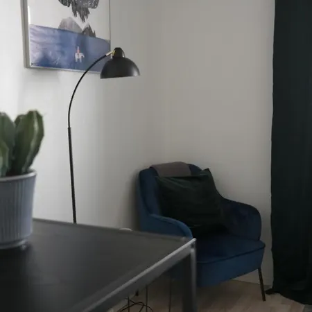 Modern Equipped Studio In Vibrant Kallio, Near Transit & Dining Spots Helsinki Exterior photo