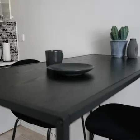 Modern Equipped Studio In Vibrant Kallio, Near Transit & Dining Spots Helsinki Exterior photo