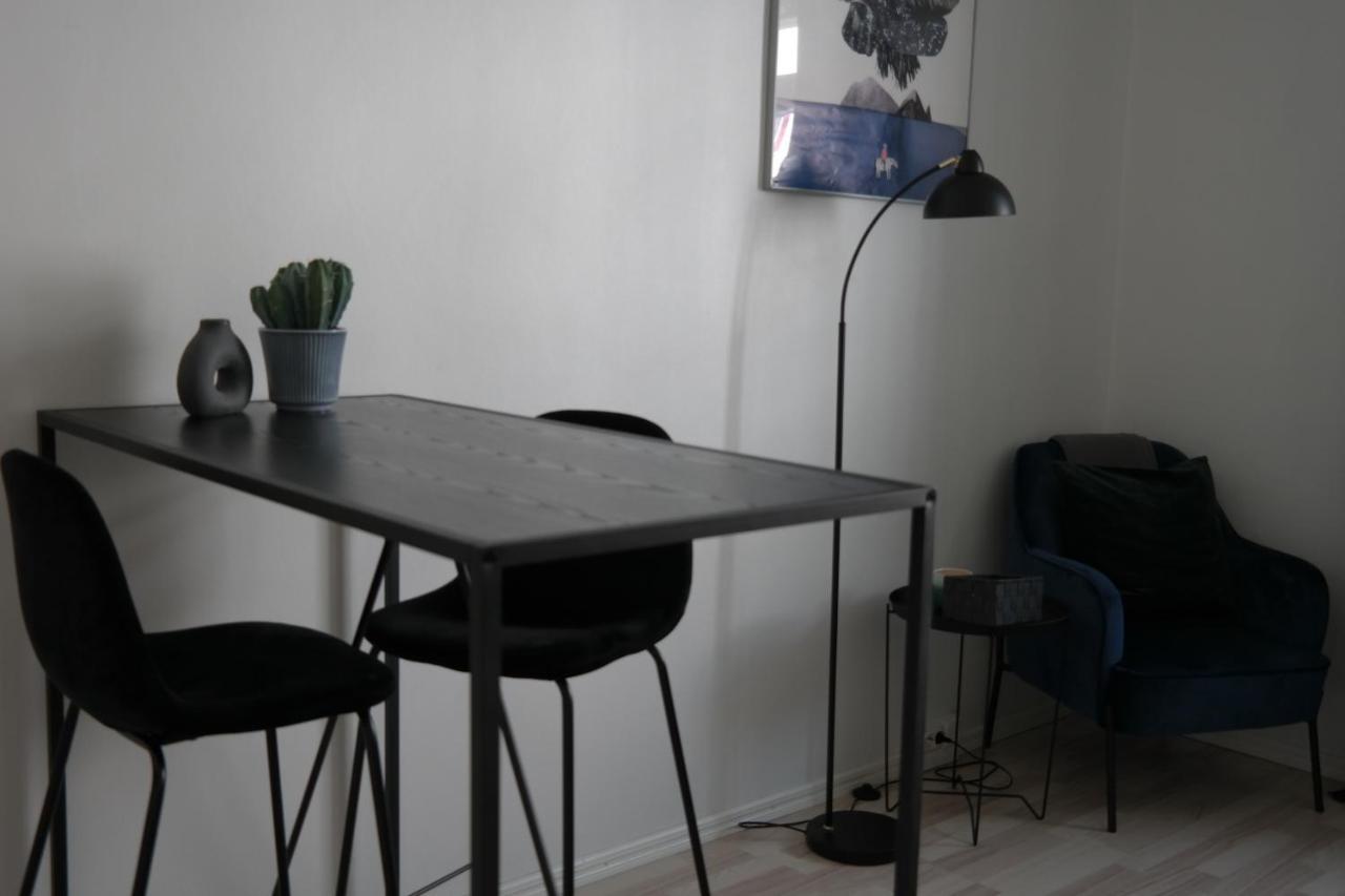 Modern Equipped In Vibrant Kallio, Near Transit & Dining Spots * Хельсинки