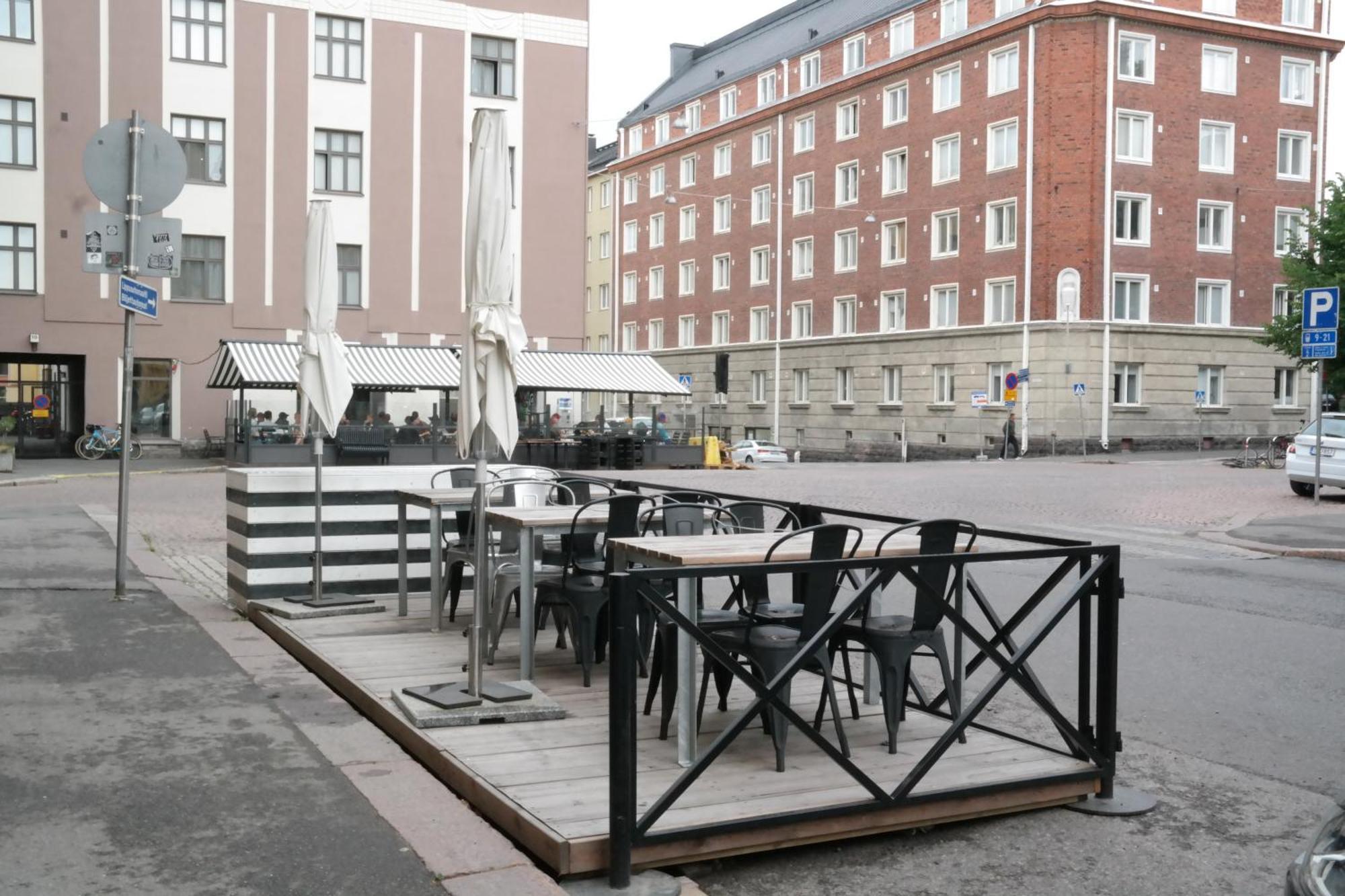 Apartment Modern Equipped In Vibrant Kallio, Near Transit & Dining Spots