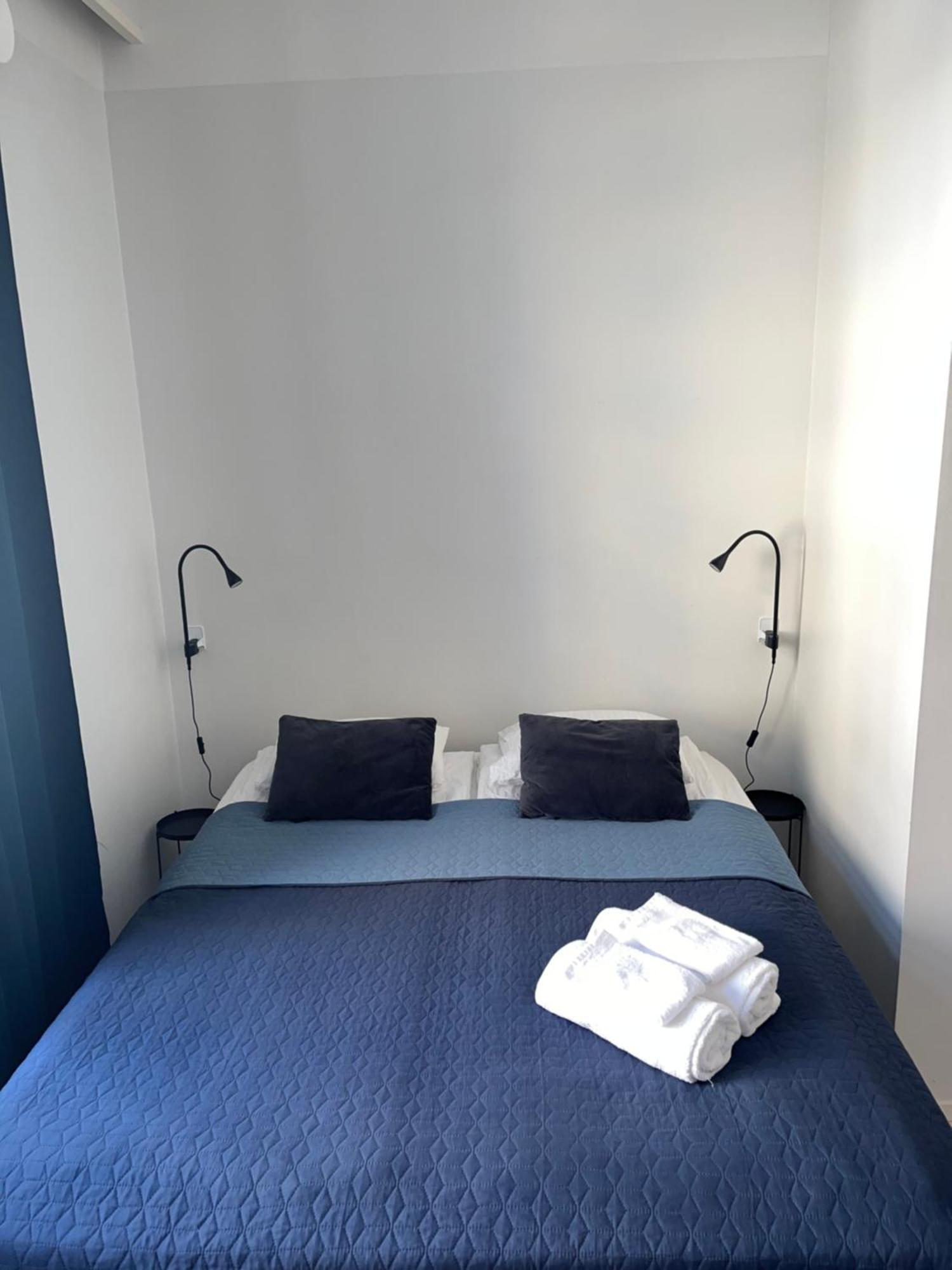 Modern Equipped In Vibrant Kallio, Near Transit & Dining Spots Apartment *